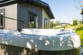 Meadow Lodge, 30 Roadford Lake Lodges